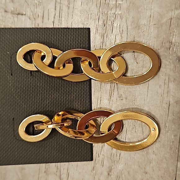 💕VINCE CAMUTO💕 Clearly Disco Link Drop  Earrings ~ Gold Tone NWT - Picture 3 of 4